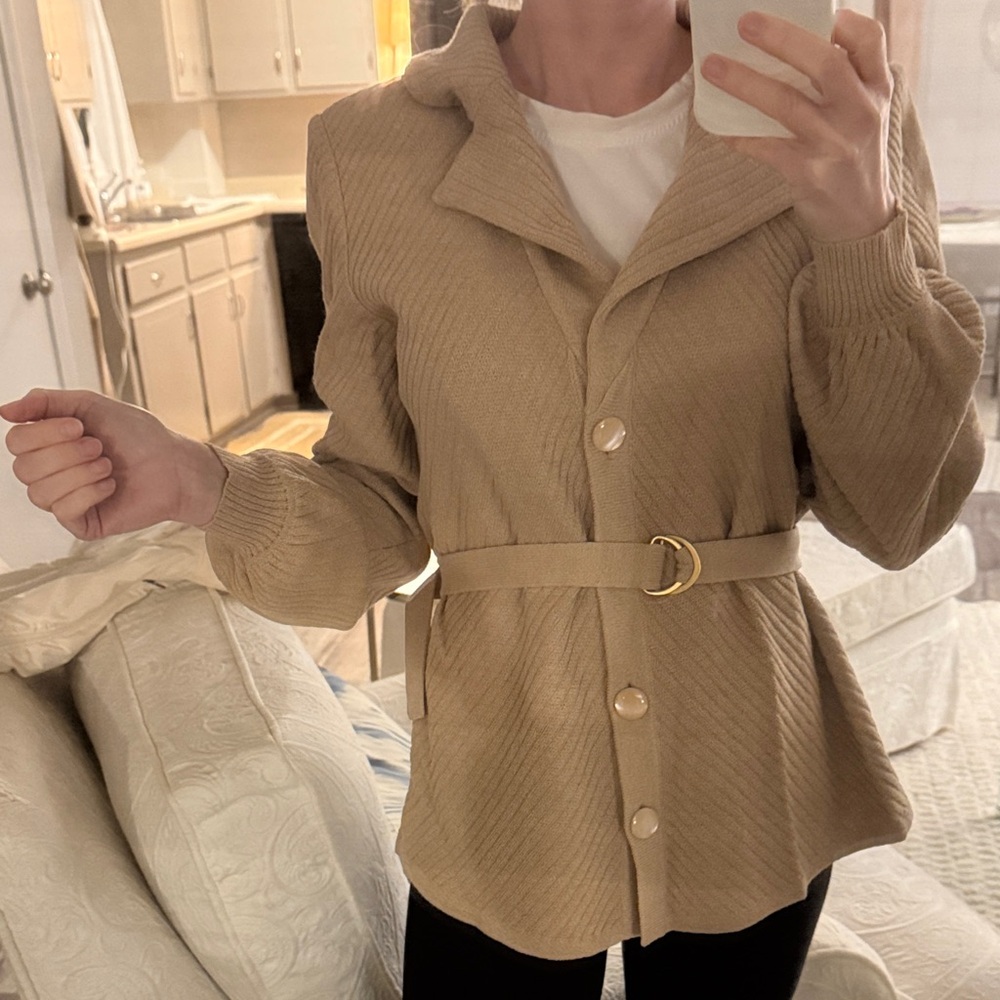 St. John Collection Beige Belted Trench Blazer Sweater NWOT + added button